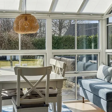 Semesterbostad Sighvat - 225m From The Sea By Interhome